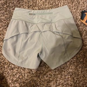 LULULEMON high waisted 4in speed ups